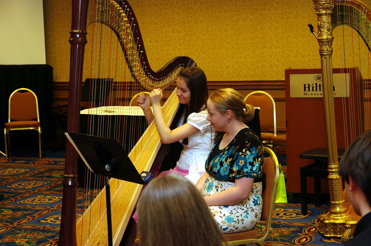 Angela Willis gives a harp masterclass at the 2010 Conference