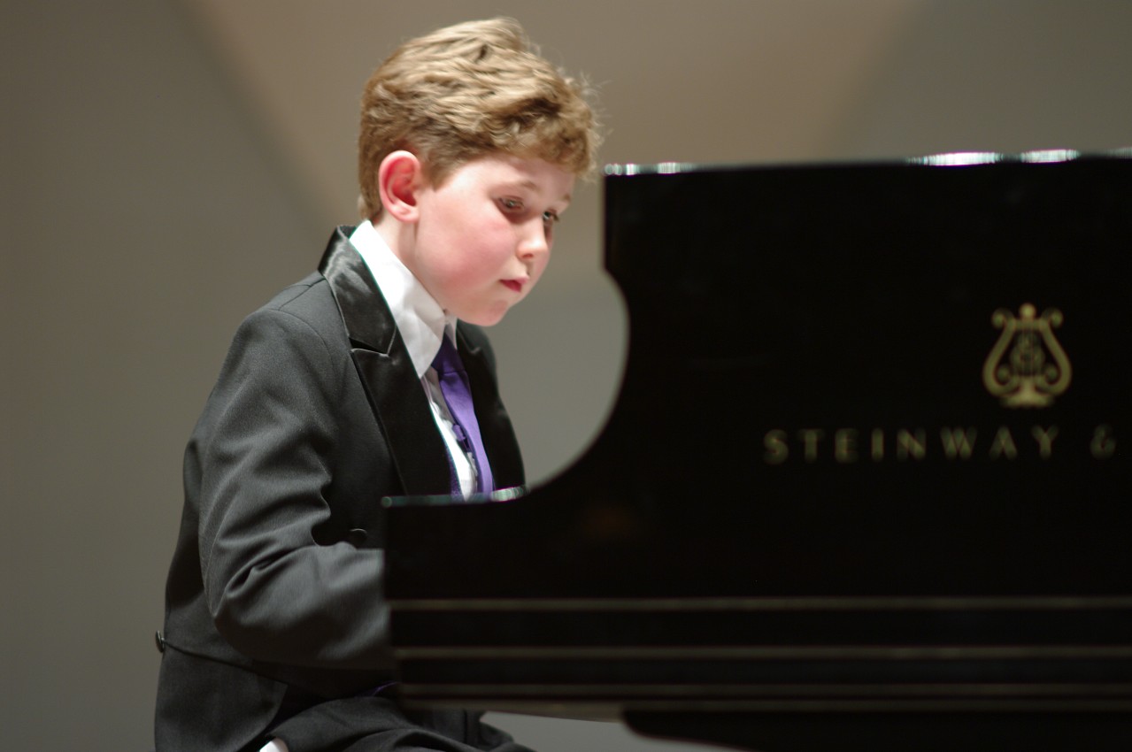 Gavin George performs Chopin in the Kaleidoscope Concert