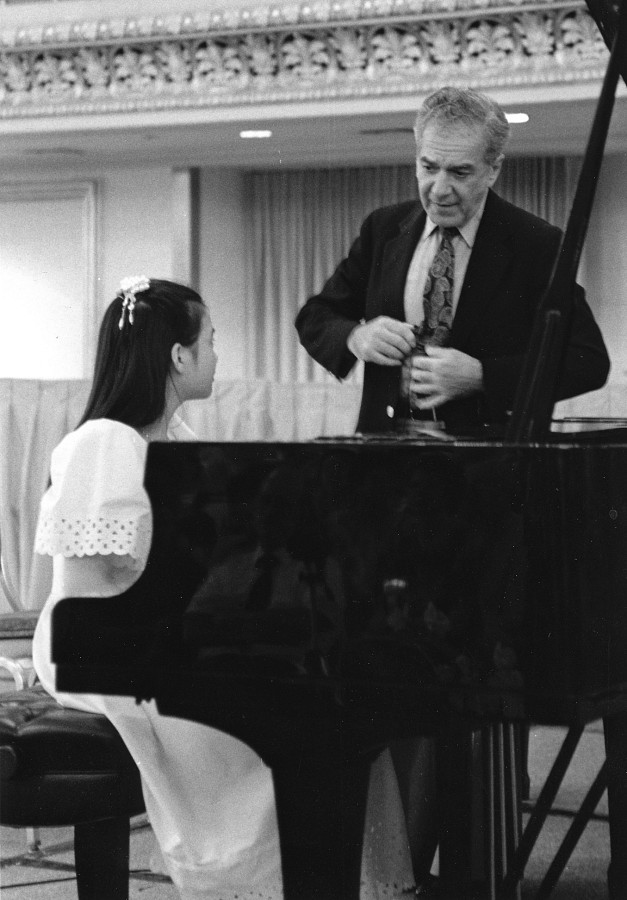Piano masterclass clinician Claude Frank inspired students and teachers with his warmth and vigor.