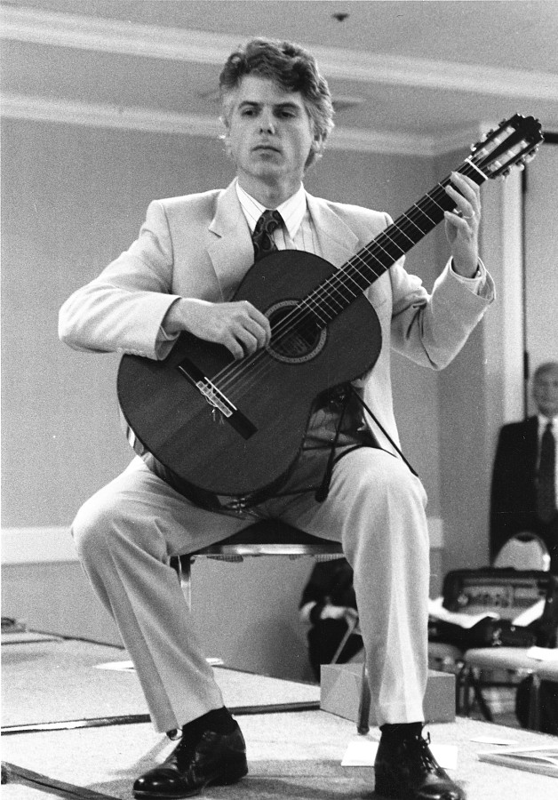 William Kossler demonstrated guitar teaching techniques at his session “Reading Development.”