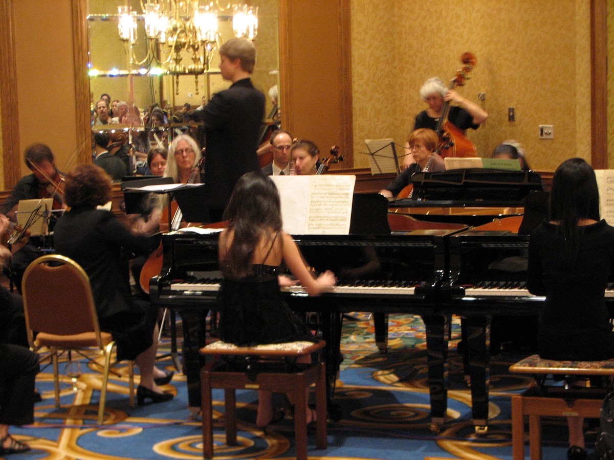 Four piano concerto performance at the 2008 SAA Conference