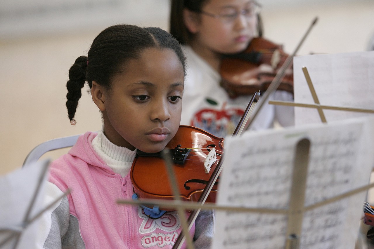 Violin students at Greater Philadelphia Suzuki Institute