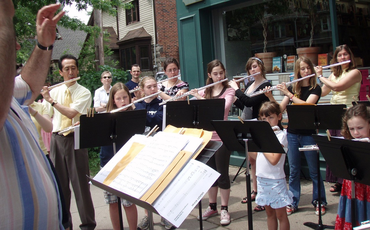 Sidewalk serenade at Great Lakes Suzuki Flute and Recorder Institute