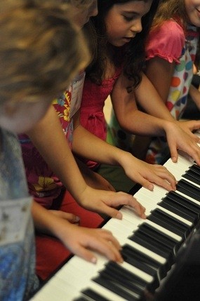 Piano students at Institut Suzuki Montréal