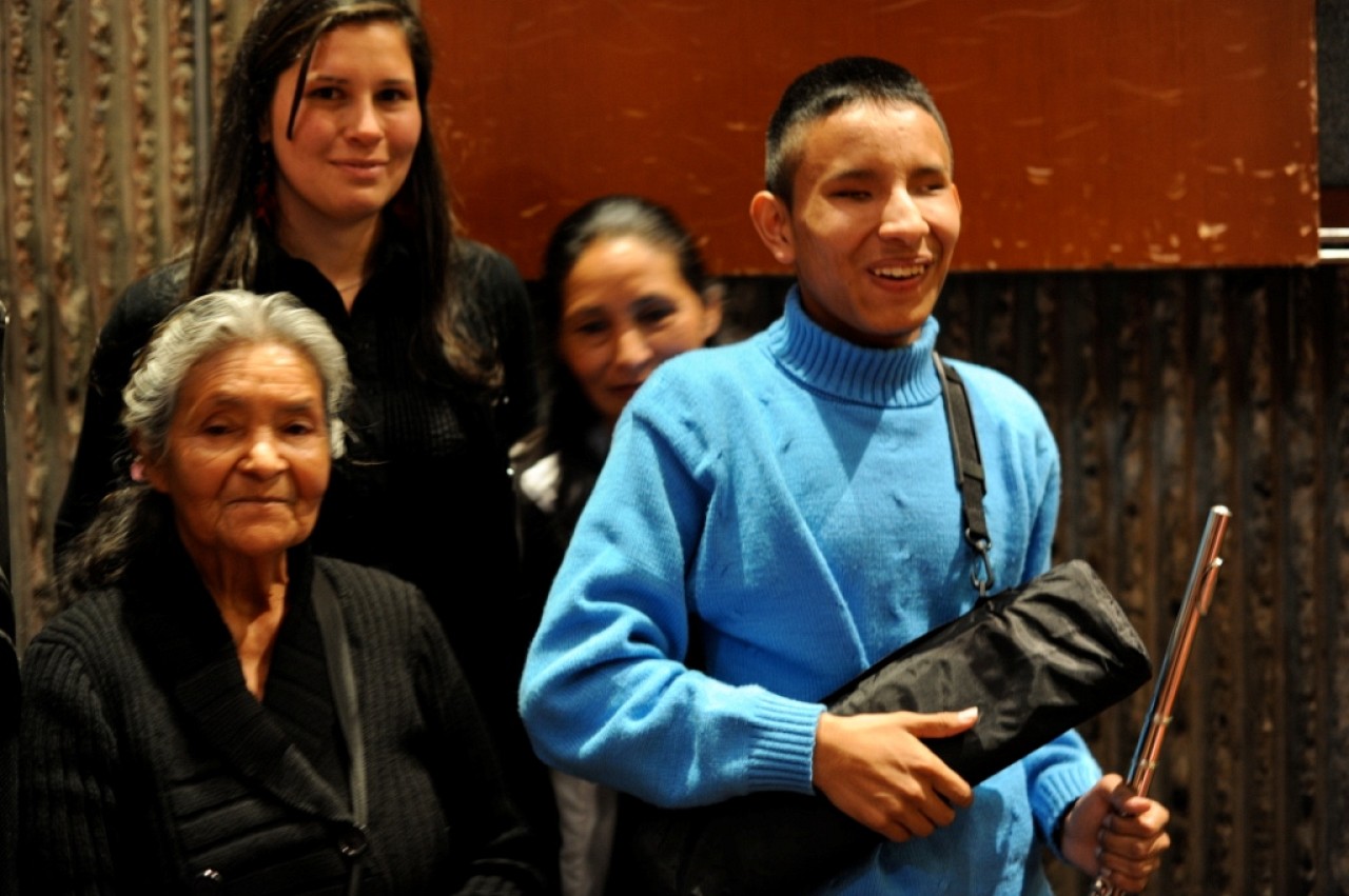 Diana with Nicolas and his grandmother and the new flute