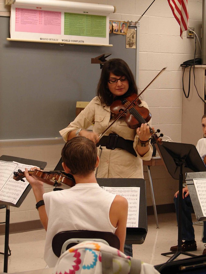 Violin class at Greater Pittsburgh Suzuki Institute