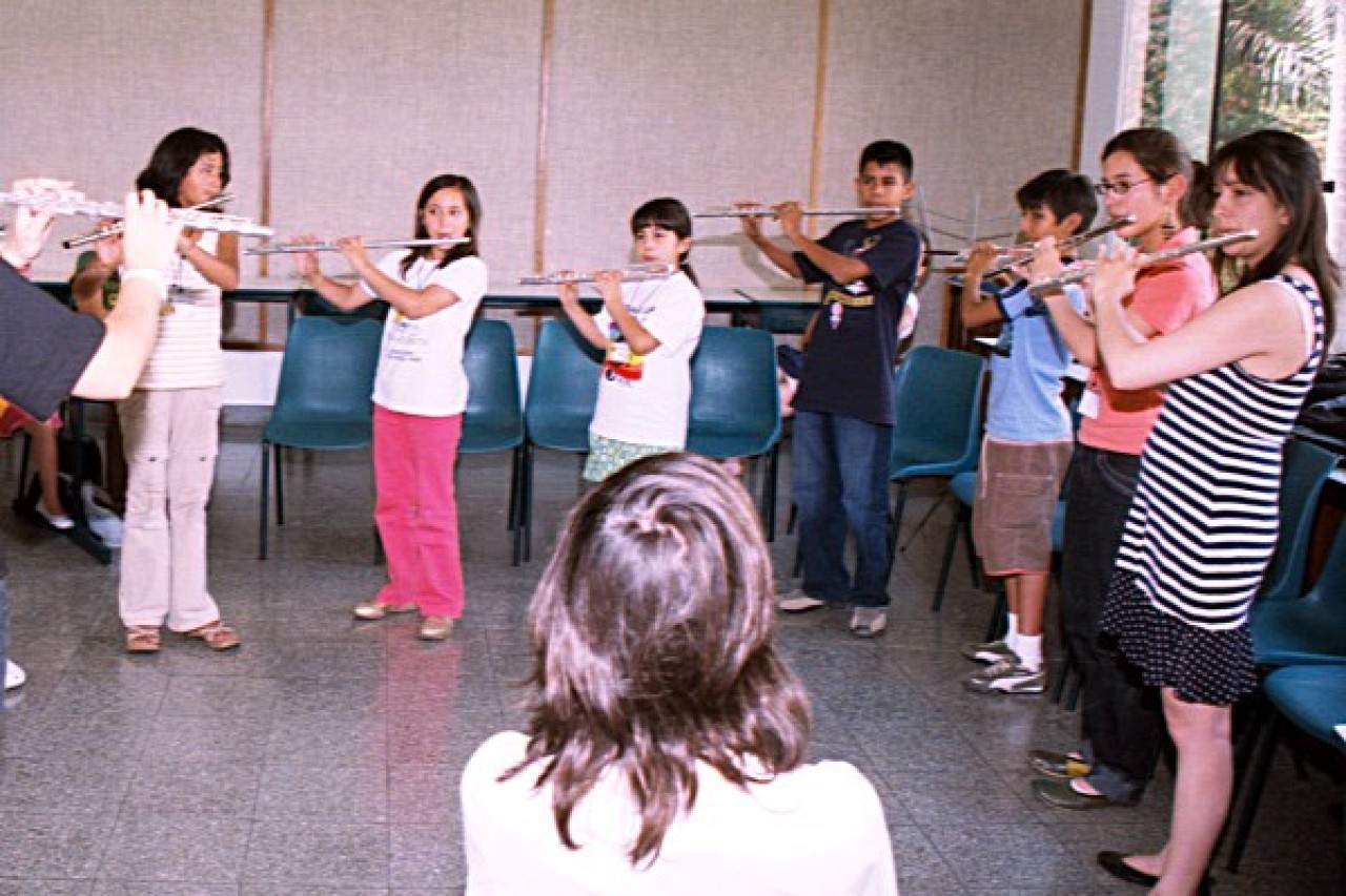 Flute students in Peru