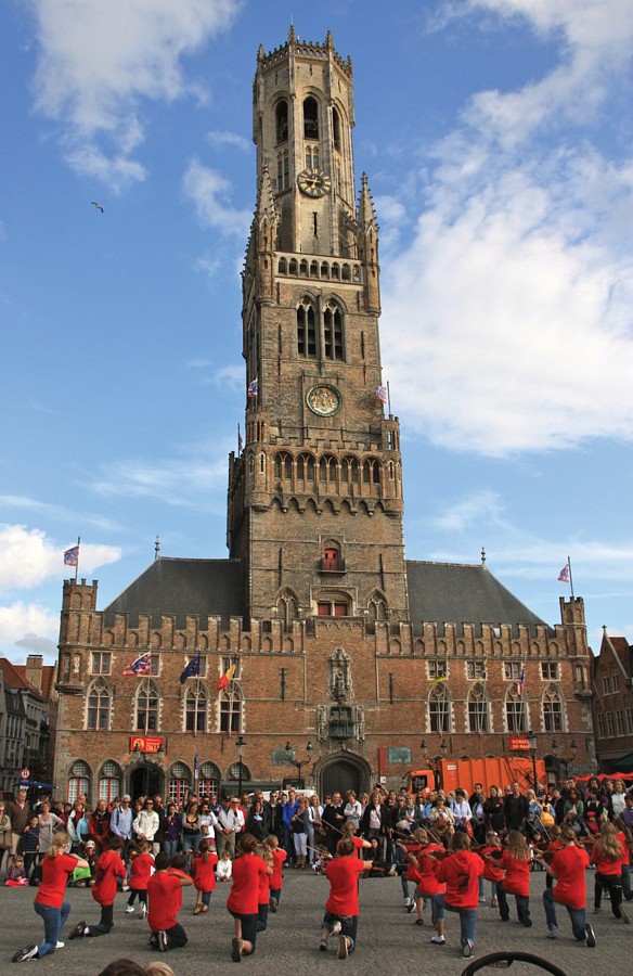 During the Bruges town square performance, Rocky Mountain Strings rotated to face the crowd around them