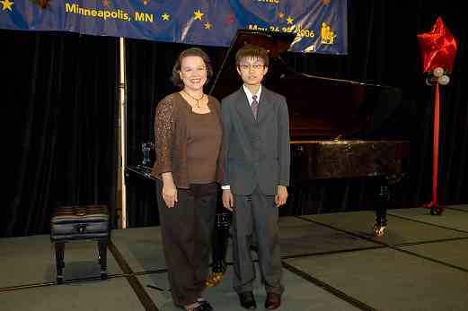 Xinran “Ryan” Liu, piano concerto performer, and teacher at the 2006 SAA Conference