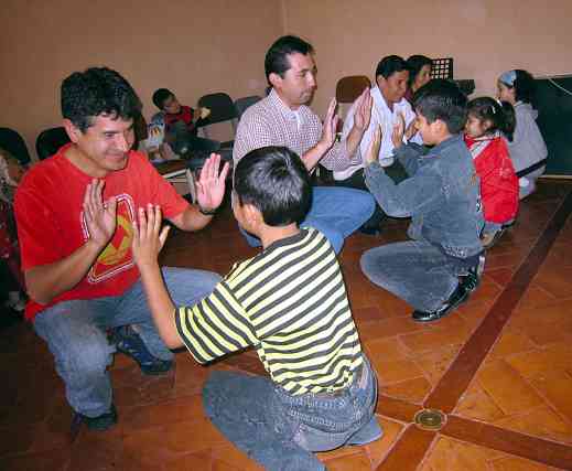 Piano group activity at the the 2008 Ayacucho National Workshop in Peru