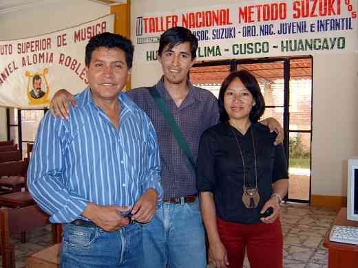 Teacher Wilifredo Tarazano with Huánuco organizers, Cristian Cachay and Rosario Kong