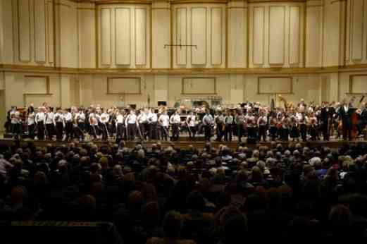Shenandoah Valley students perform with the St. Louis Symphony Orchestra