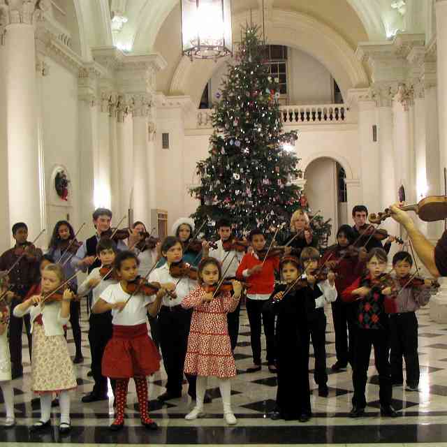 Suzuki Violinists Perform at the Historic Maryland State House