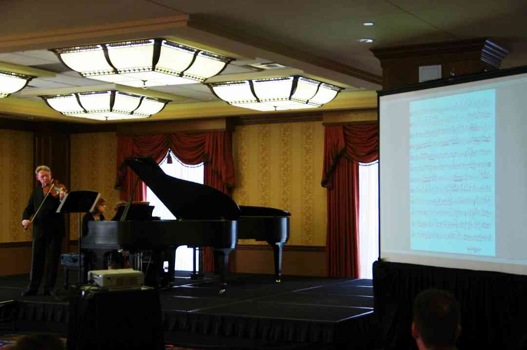 William Preucil presents a viola session at the 2010 Conference