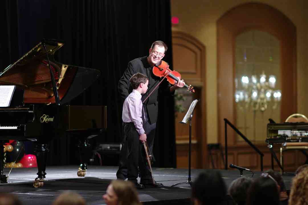 Violin master class with Brian Lewis