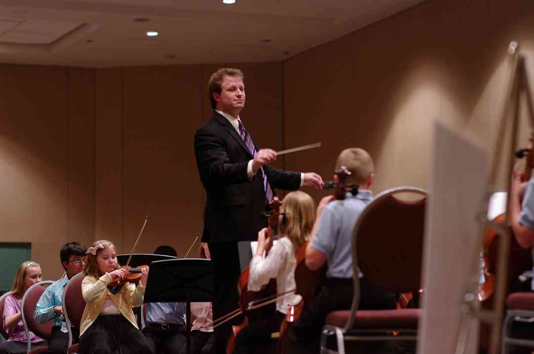 Emmett Drake conducts the SYOA 1 concert at the 2012 conference