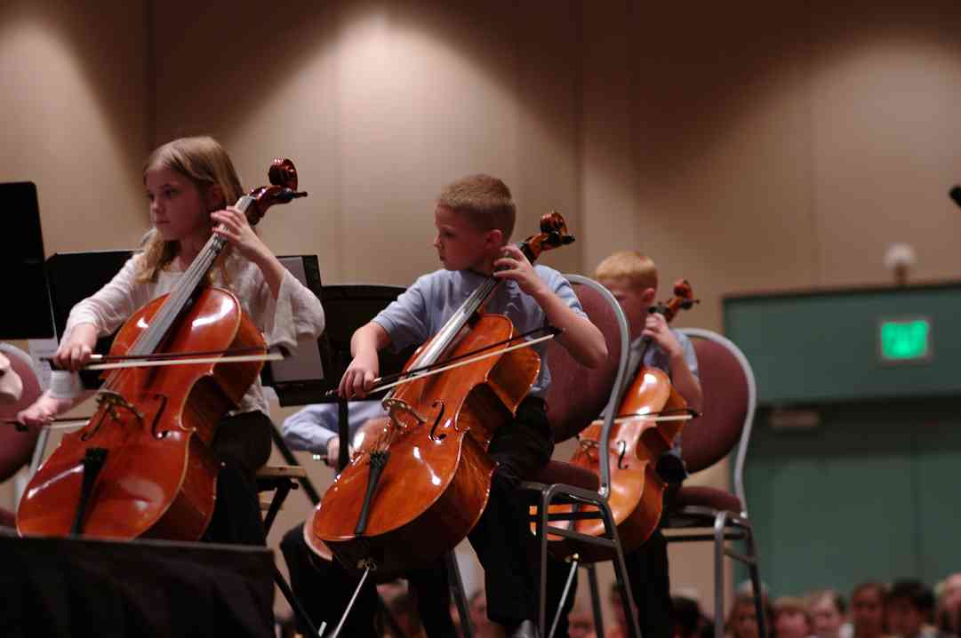 SYOA 1 cellos perform at the 2012 conference