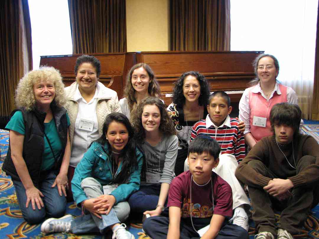 Caroline Fraser, Michiko Yurko, and Latin American piano students at the 2008 SAA Conference