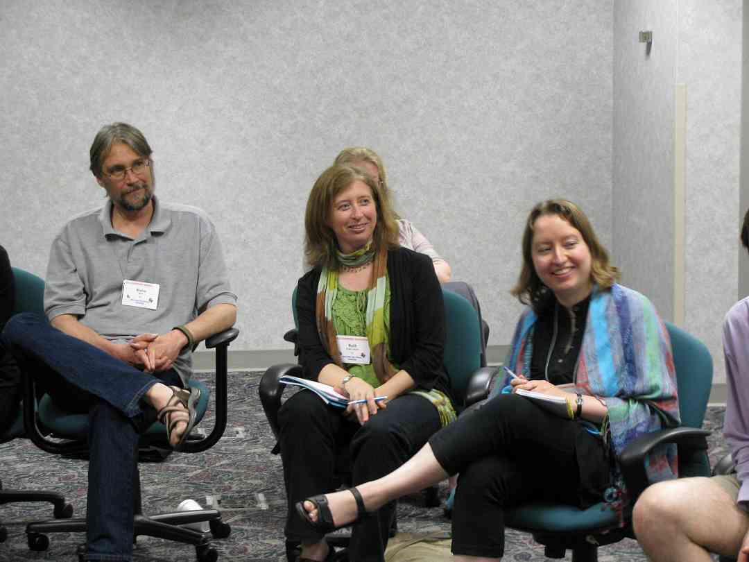 Ruth Engle Larner and Sasha Garver participate in a discussion at the 2011 Leadership Retreat