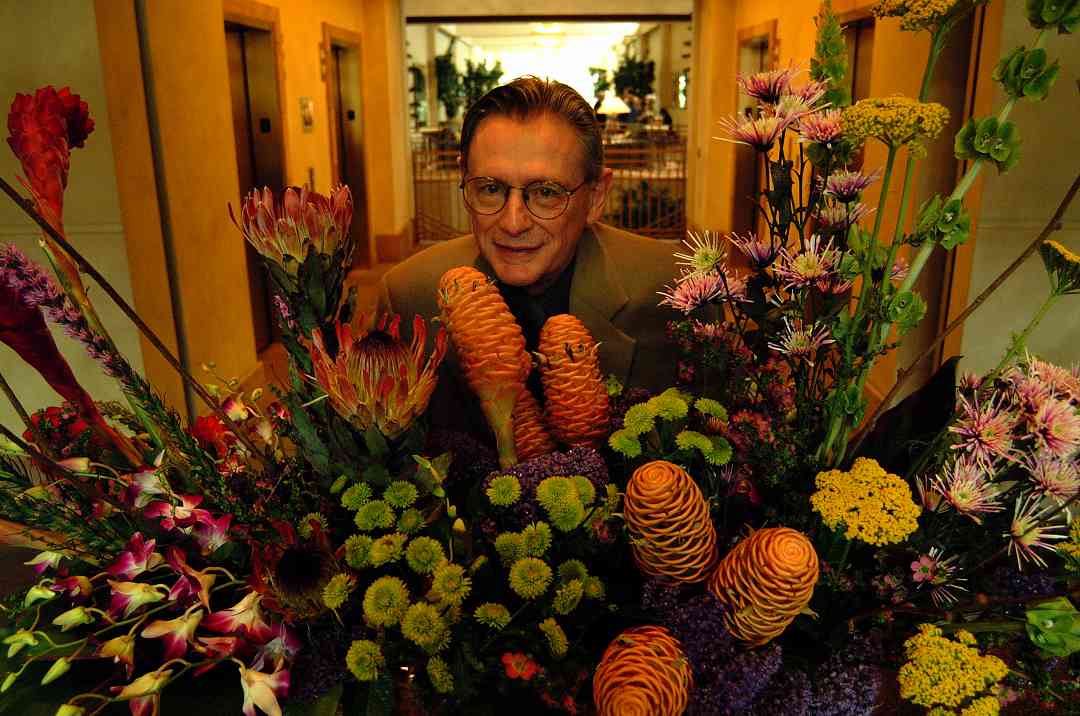 William Preucil with flowers at the 2001 SAA Leadership Retreat