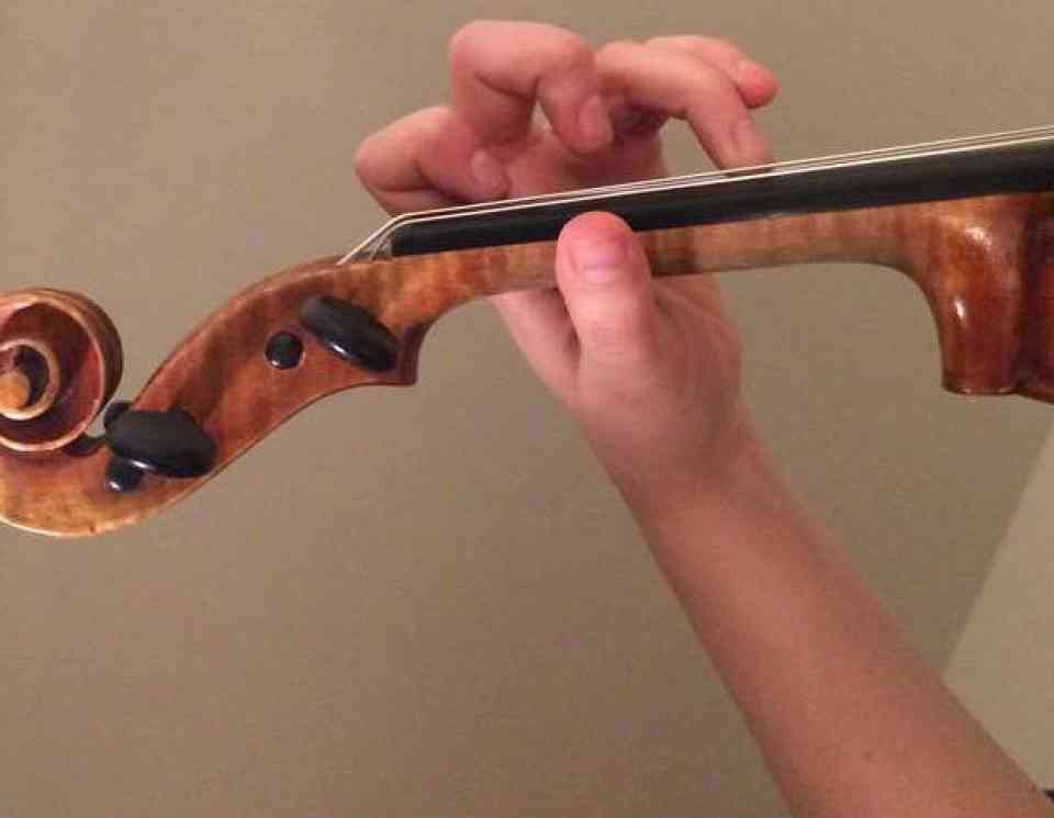 left hand violin technique