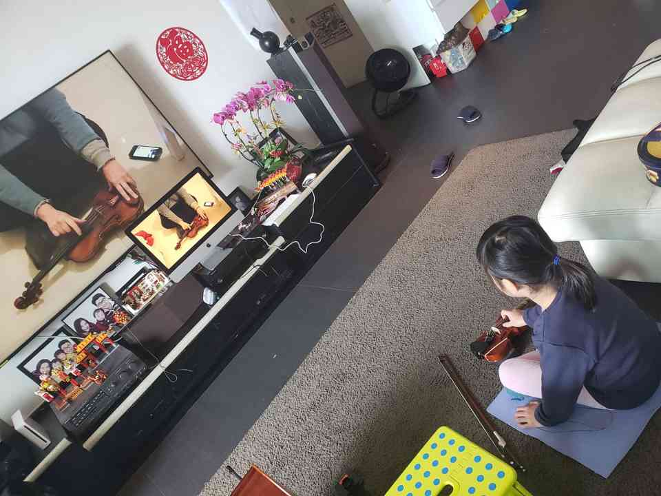 Student at Home Violin Lesson