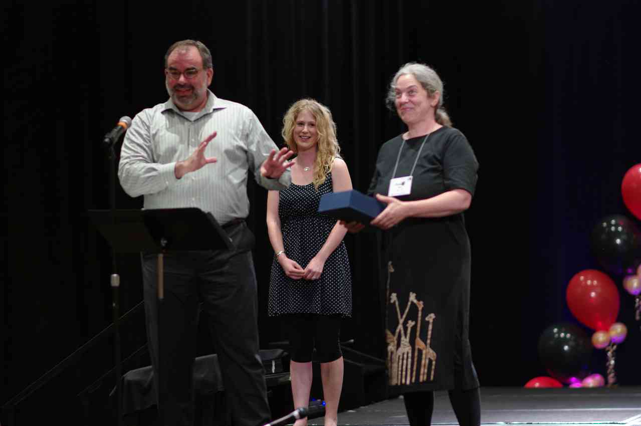 Pamela Reit receives a Creating Learning Community award